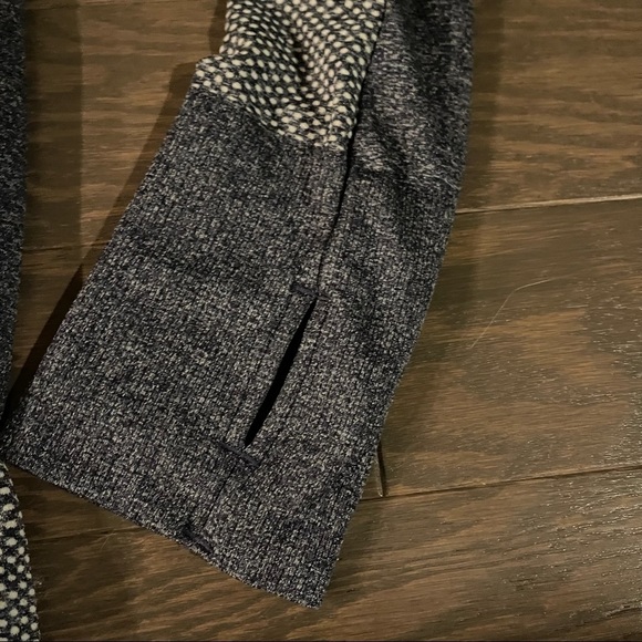 Gap Fit seamless longneck sleeve athletic top size M - Picture 4 of 5